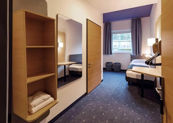 Muenchen-hbf 3* München