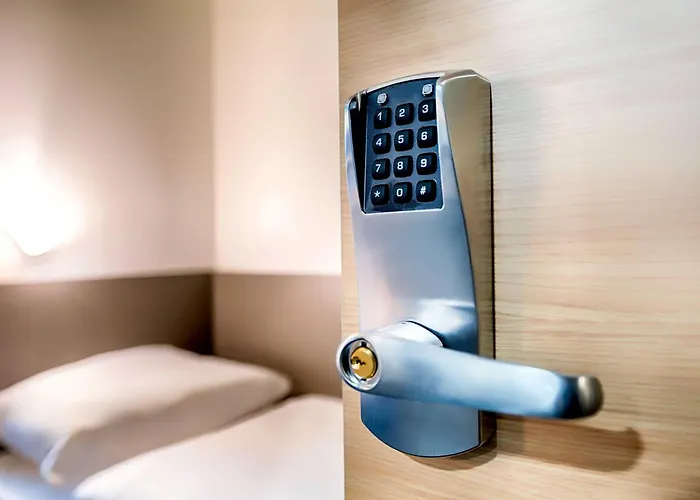 Muenchen-hbf Hotell 3*